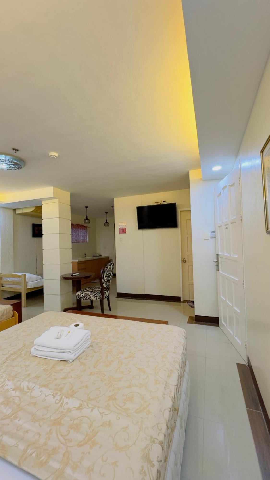 La Anclar Hotel Davao City Exterior foto